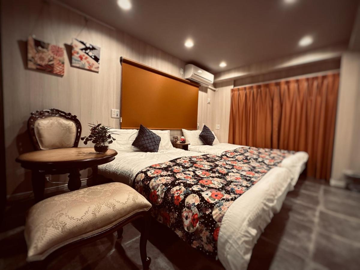 Apartment Comachi# 2 Train Stops To Shinjuku Nishiguchi Sta! #3-4ppl *